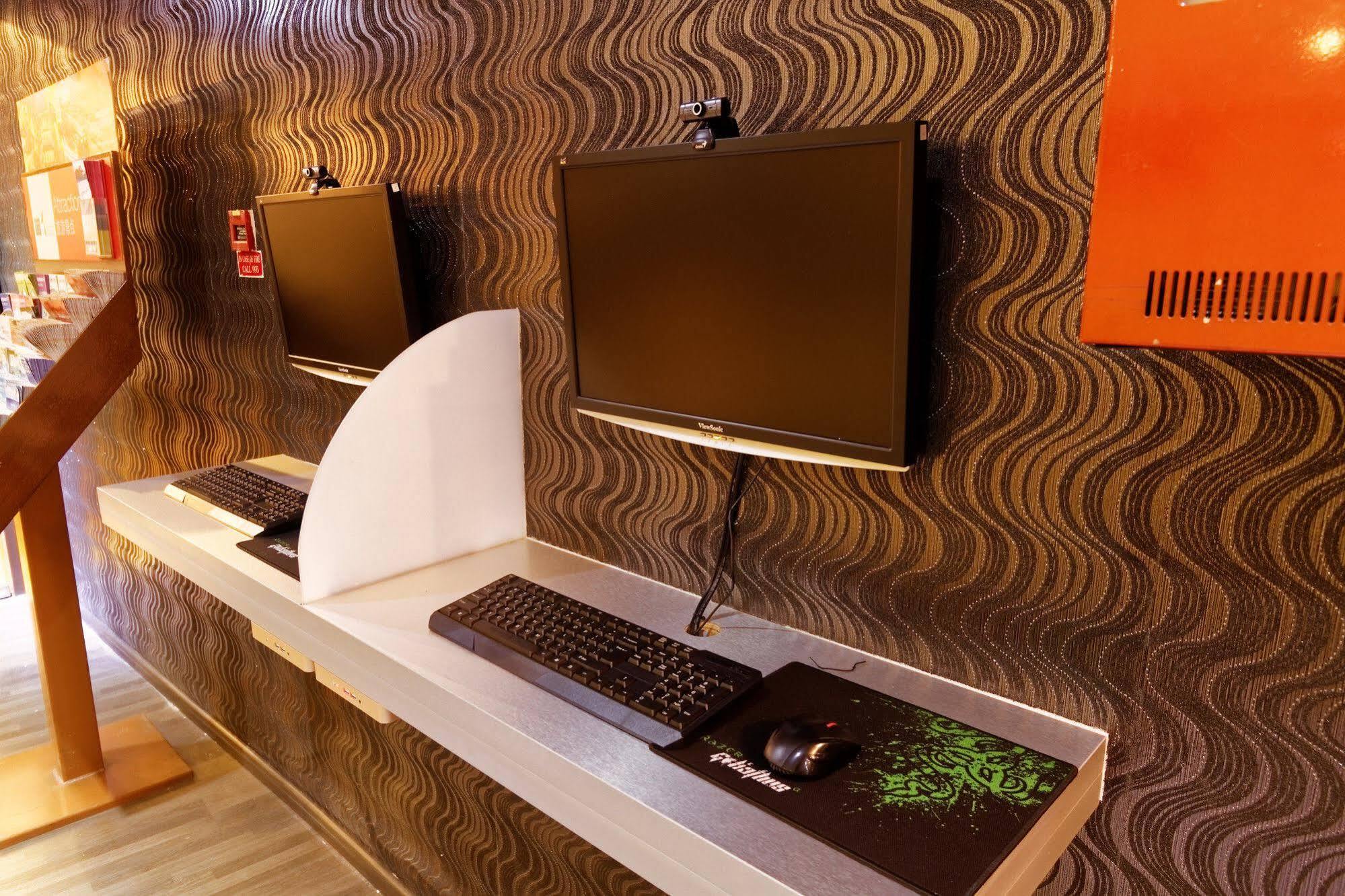 Noble Hotel Express, Check In 10Pm, Check Out 9Am Сингапур Екстериор снимка